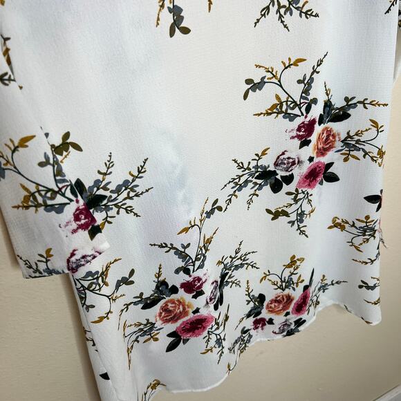 Floral Open Front Cover Up Medium - Picture 7 of 10